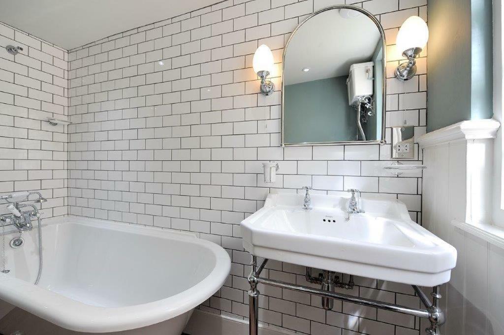 Little Monmouth 4 Bedroom Cottage, Old Town Lyme Regis, Dog Friendly And Parking Exterior foto